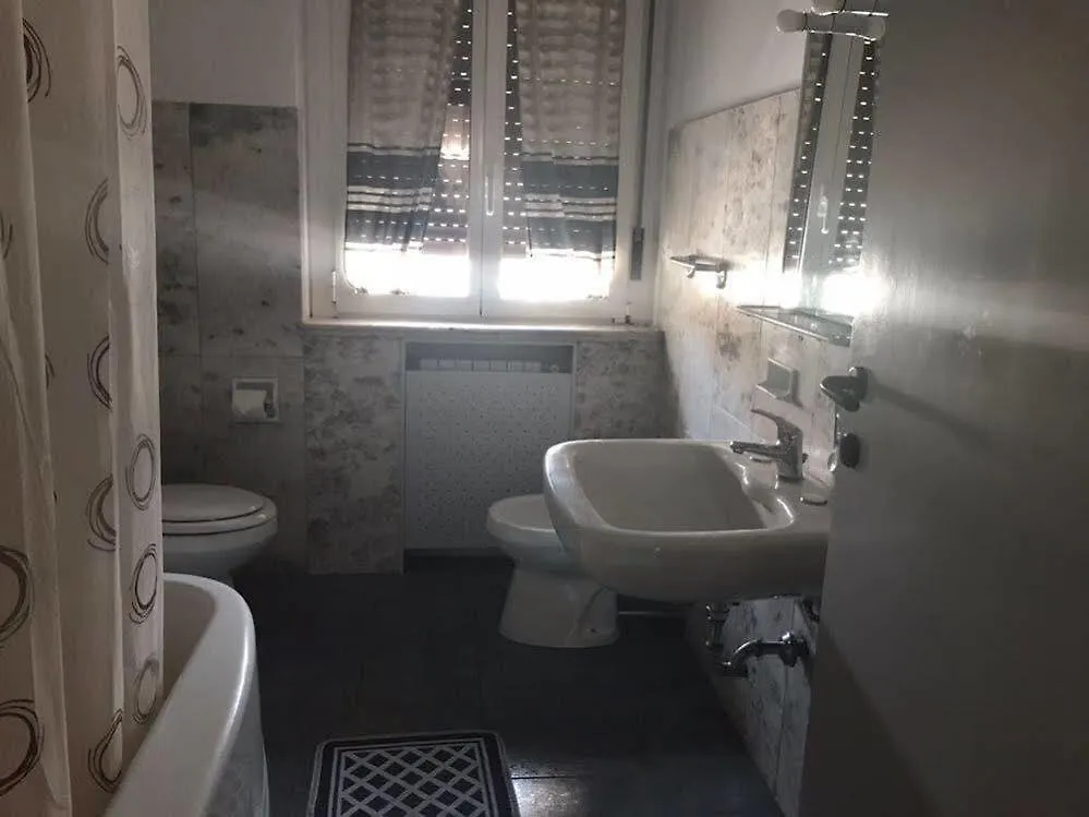 Bovisa House B&B Private Rooms Milan Italy