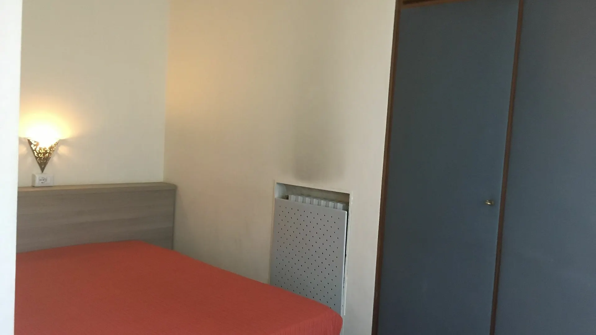 Guest house Bovisa House B&B Private Rooms Milan